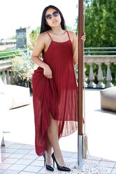 Кажется эта милашка в очень активном поиске