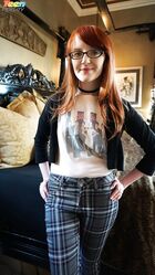 А рыжие девки все потаскушки