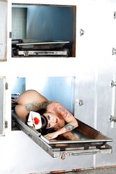 Хочешь мне укольчике поставить?