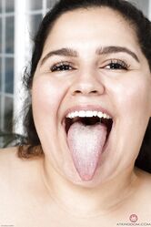 Ты бы хотел, чтобы я тебе на лицо села?