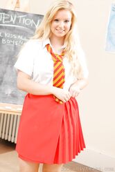 Жаль, что не все студентки такие раскованные