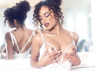 Мила такая сучка!