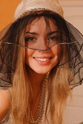 Эротика и должна быть красивой, иначе это не эротика!