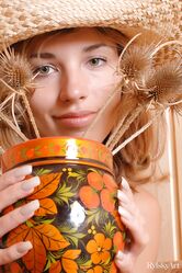 Шлюшка славянской внешности