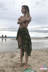 Она моя королева а не шлюха!