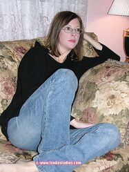 Какая-то стремная блядешка