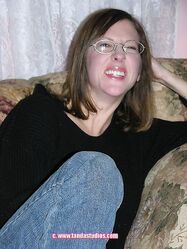 Какая-то стремная блядешка